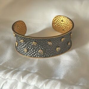 Cuff bracelet